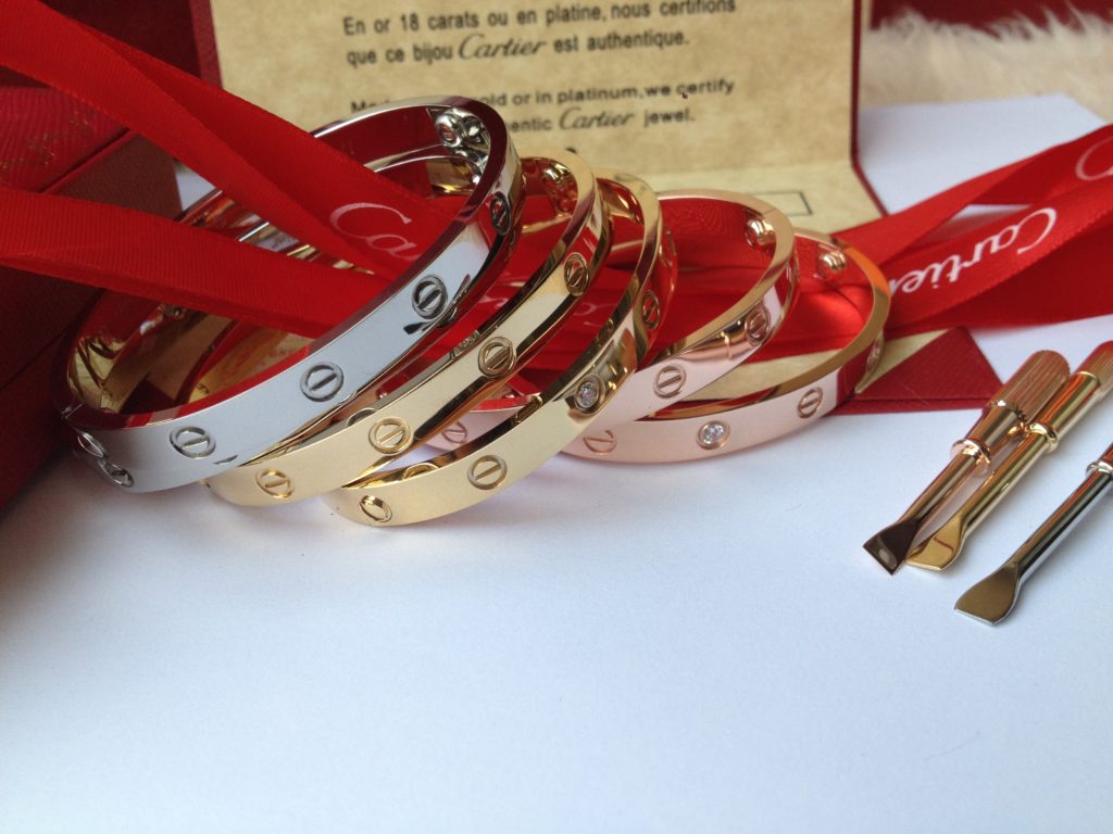 Cartier Love Bracelets: Best Valentine's Gifts For Her/Him 2020