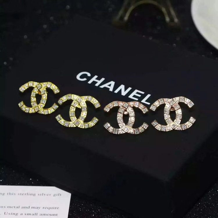 Chanel logo letters cc GOLD earrings (168)