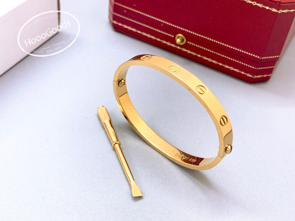 Yelow gold Cartier Love Bracelet old model screw system