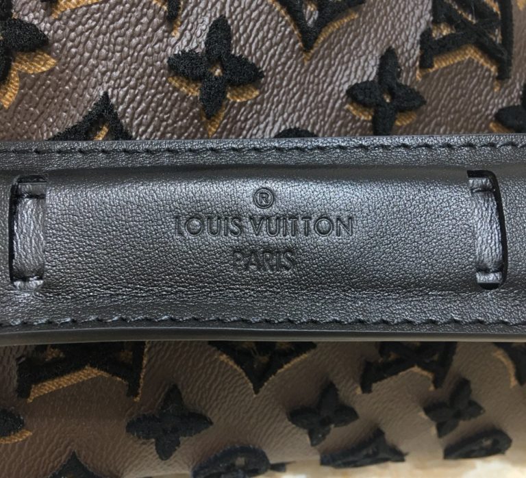 LOUIS VUITTON Triangle Messenger Monogram Bag M45070 HoooFashion