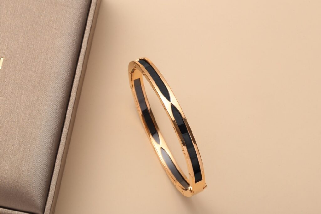BVLGARI B.zero1 bracelet rose gold with matte black ceramic