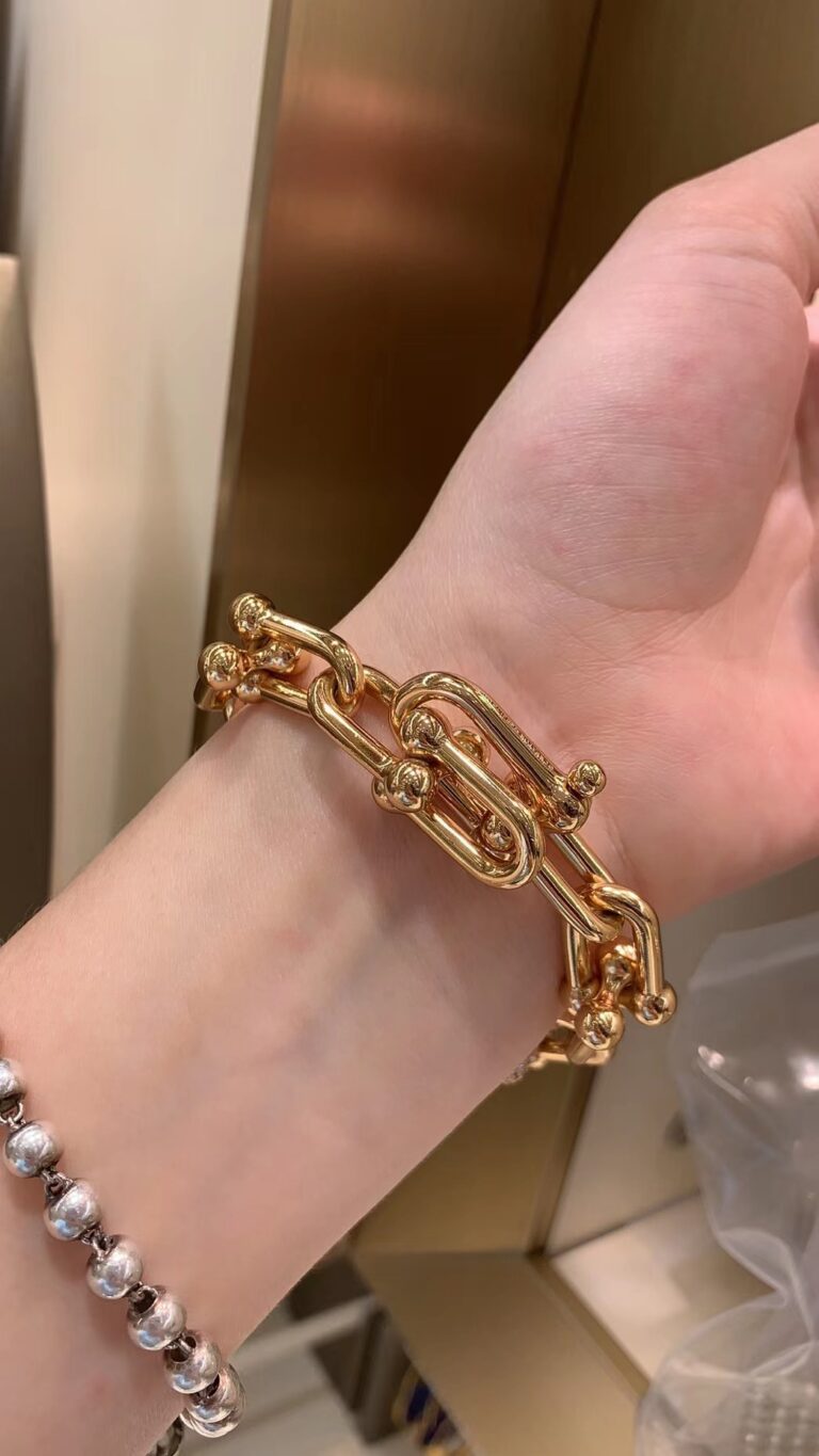 Tiffany HardWear link earrings, necklace and bracelet in rose gold