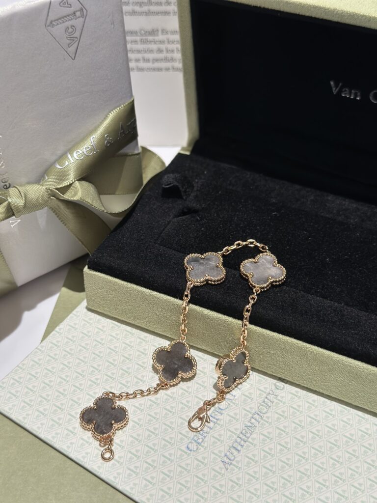 VAN CLEEF Vintage Alhambra 5 Motifs Bracelet & 20 motifs Long Necklace SILVER OBSIDIAN Rose Gold VCA Holiday Pendant 2023