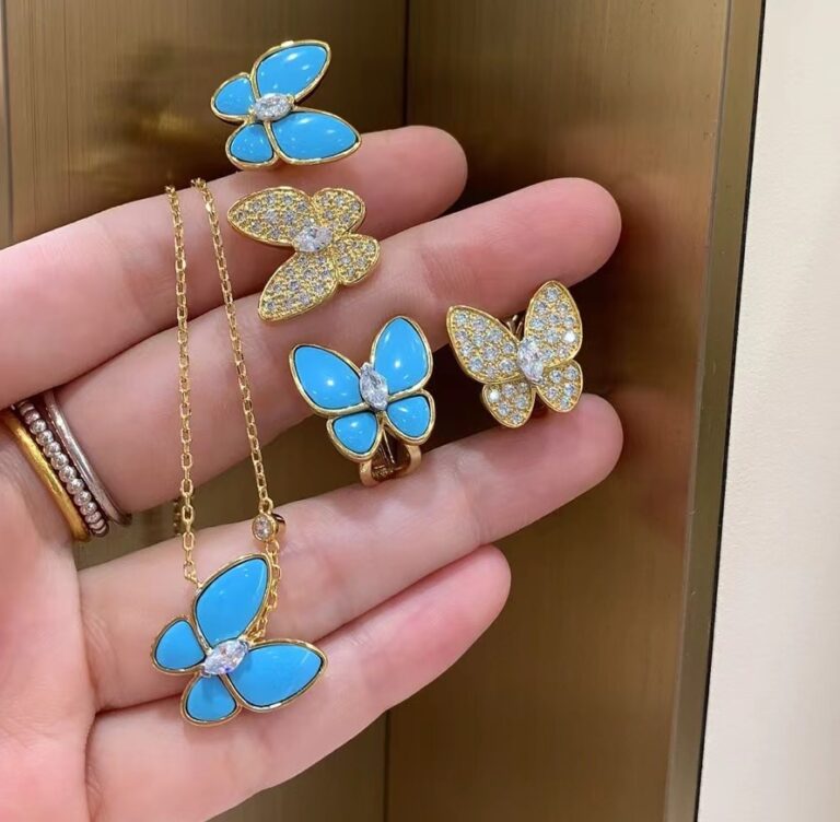 VCA Two Butterfly Pendant/Necklace, Ring & Earrings in yellow gold, Diamond, Turquoise